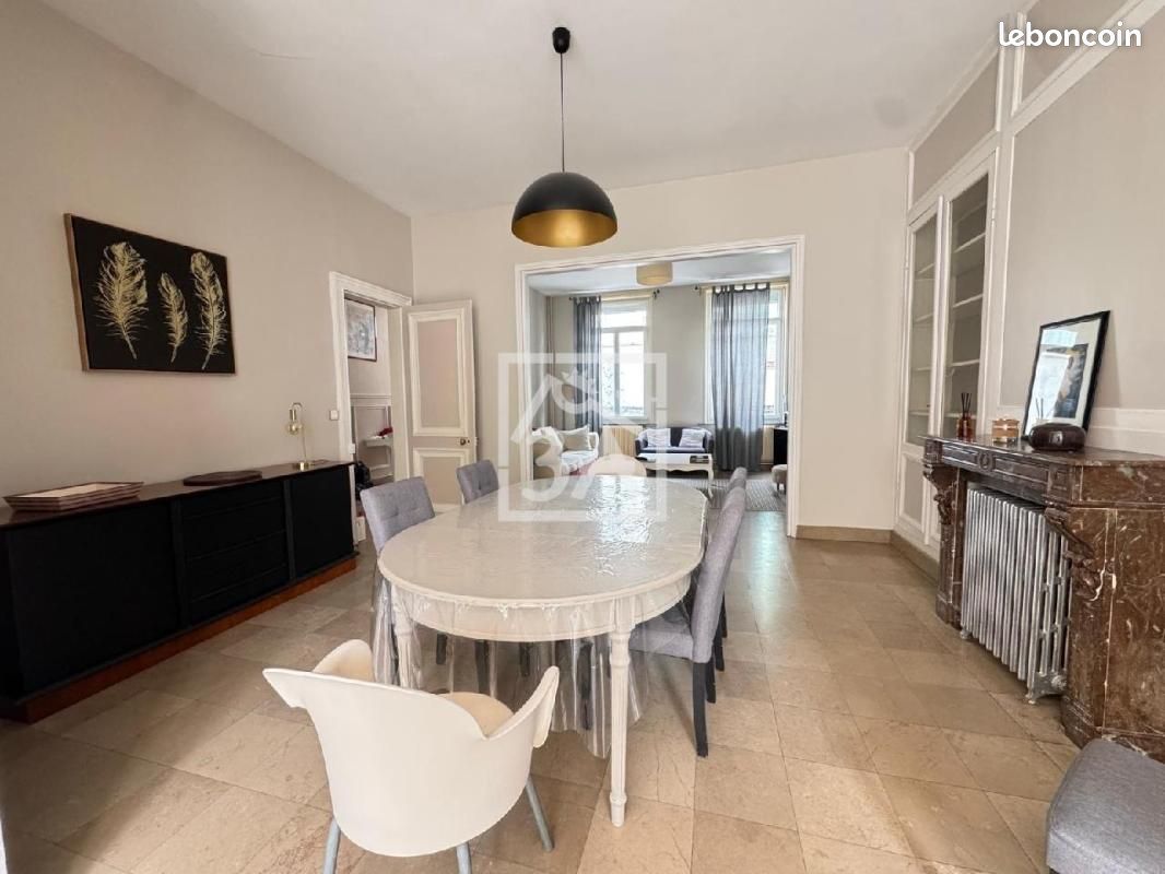 Maison 9 pièces 200 m² · à Calais · 200 m² · 238 944 €