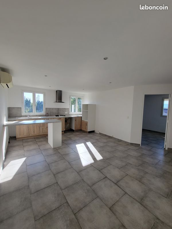 Appartement 2 pièces 43 m² · à Fréjus · 43 m² · 650 €