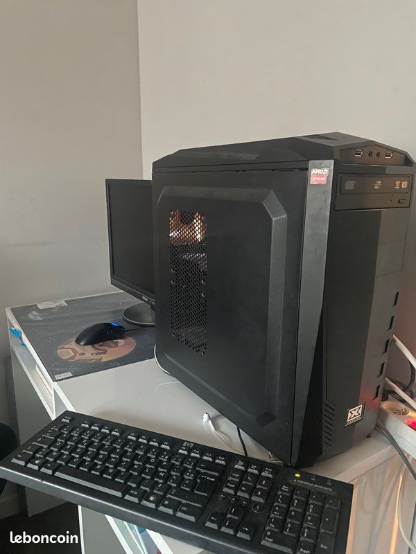 Lot pc gamer avec son écran et clavier (image 2)