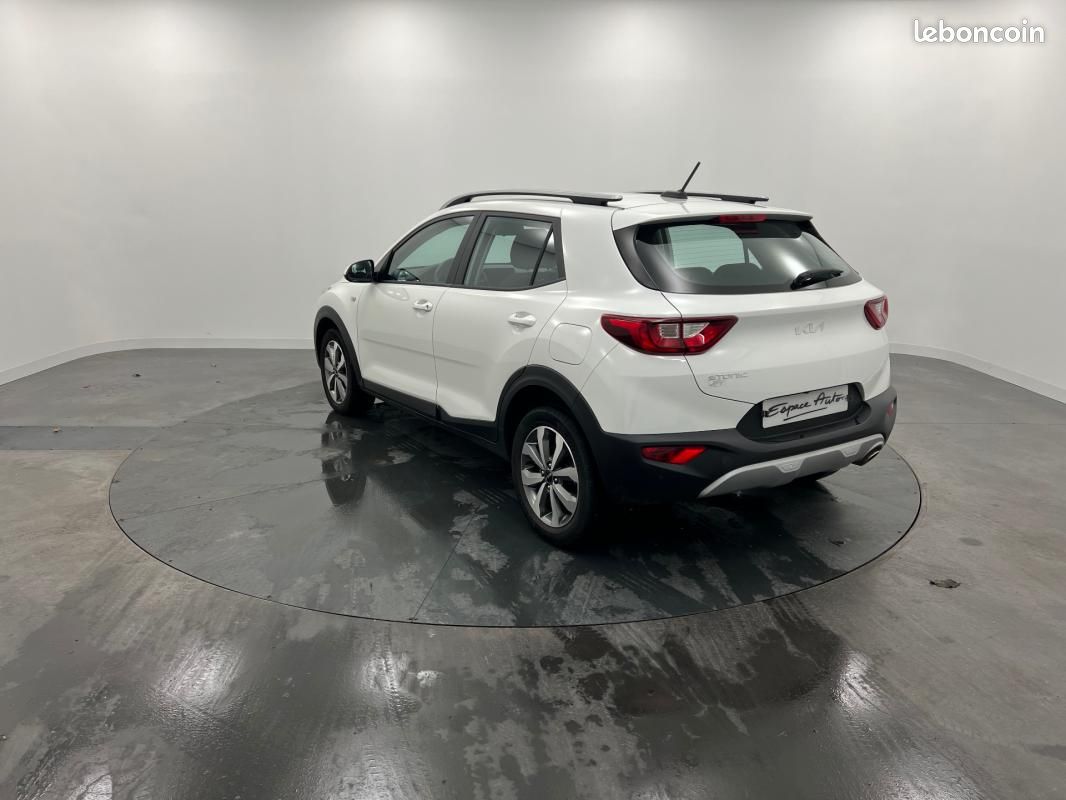 Kia Stonic 1.0 T-GDi 100 ch MHEV DCT7 Active (image 3)