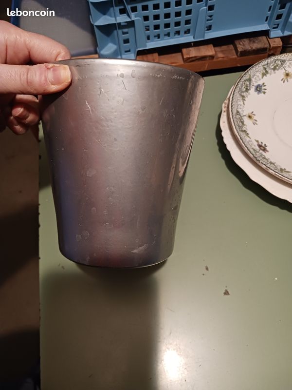 Cache pot argente (image 1)