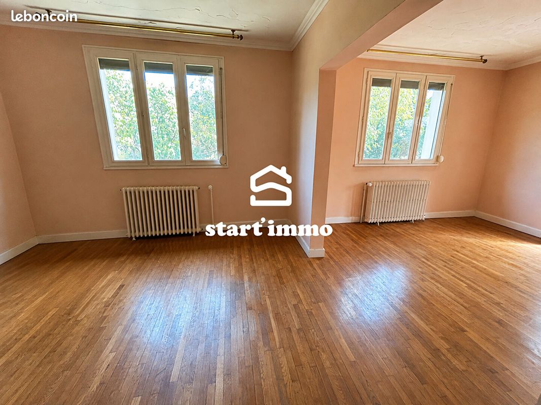 Maison 8 pièces 146 m² · à La Vèze · 146 m² · 239 000 €