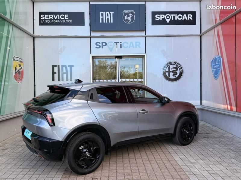 Alfa romeo Junior 1.2 Ibrida 136ch DCT6 (image 4)