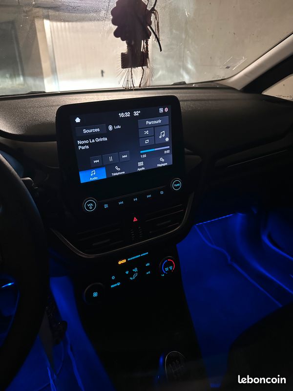 Ford Fiesta EcoBoost Blanche (image 2)