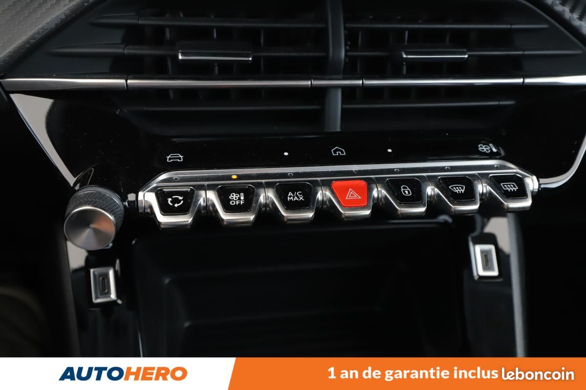 Peugeot 208 1.2 Hybrid Style e-DCS6 100 ch (image 21)