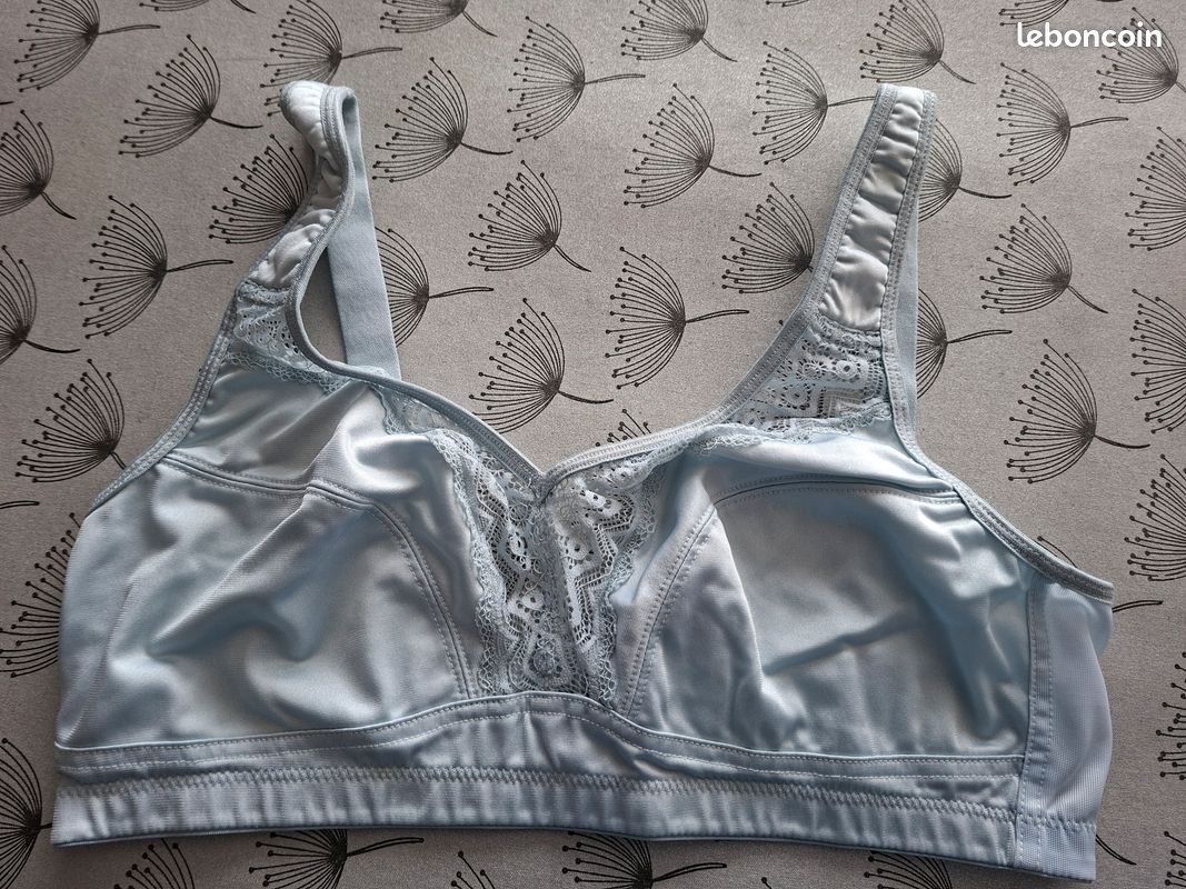 2 soutien gorge sans armatures 100C - Vêtements