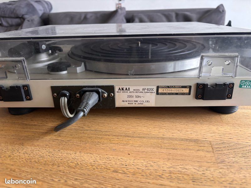 Akai - AP-206C Entraînement direct - Retour automatique Table tournante