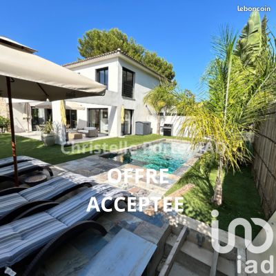 Propriété 5 pièces 143 m²