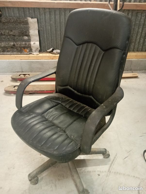 Fauteuil cuir (image 1)