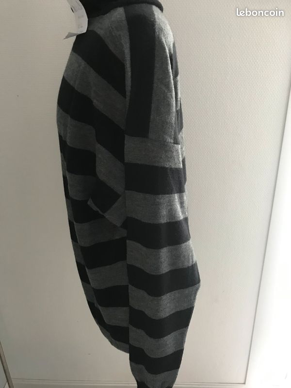 Pull fin col roulé rayé gris-noir, T.46/48 (image 2)