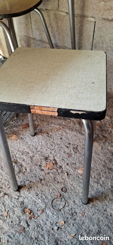 Table formica bleu ROC avec 1 chaise et 1 tabouret (image 4)