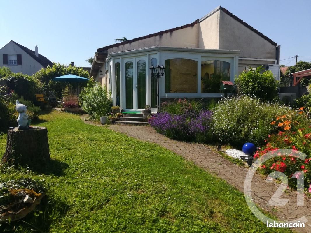 Maison 5 pièces 136 m² · à Évry-Grégy-sur-Yerre · 136 m² · 339 000 €