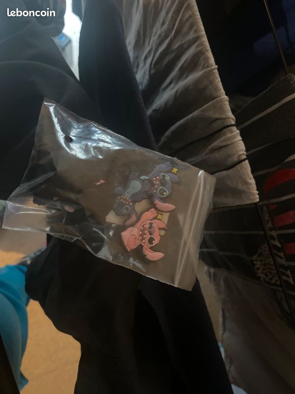 Bouton pour crocs Stitch (image 4)