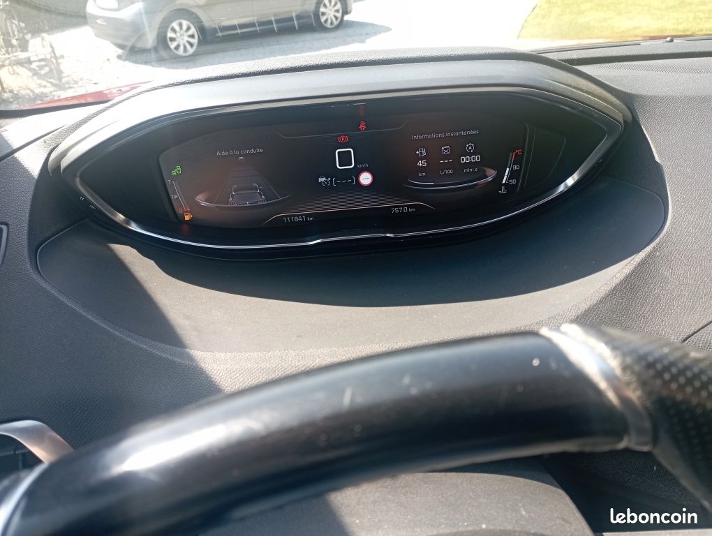 Peugeot 3008 diesel gt line (image 2)