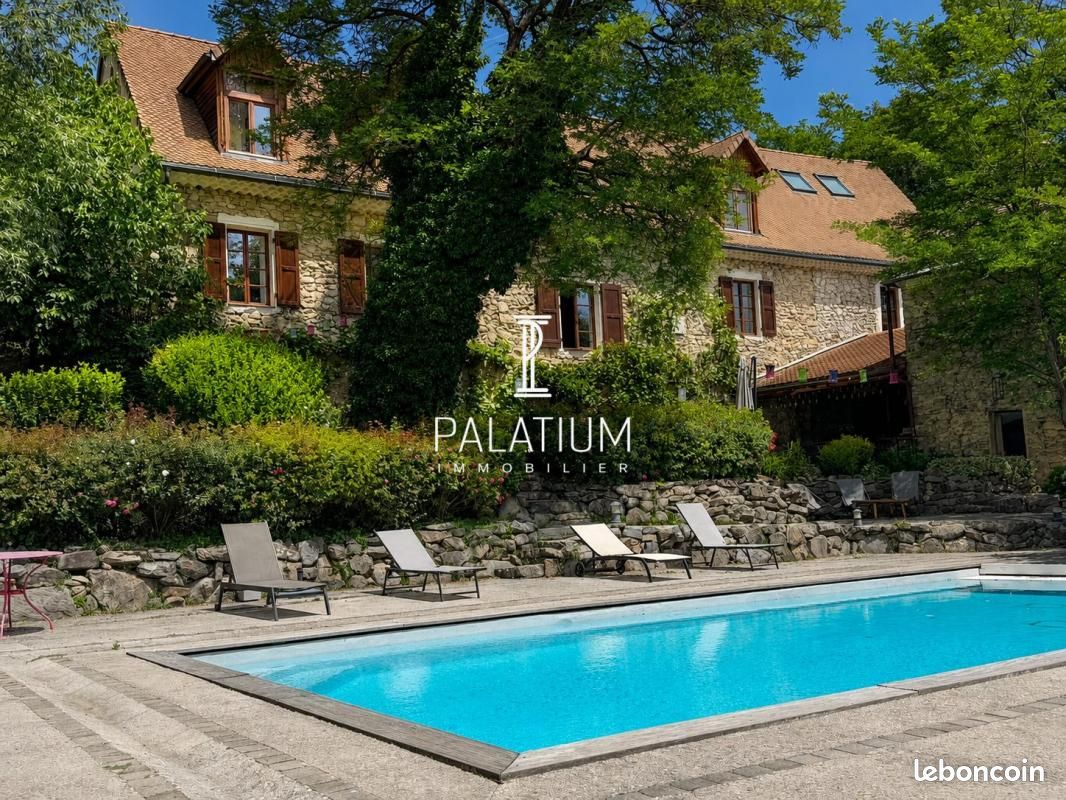 Maison 11 pièces 500 m² · à Gap · 500 m² · 1 570 000 €