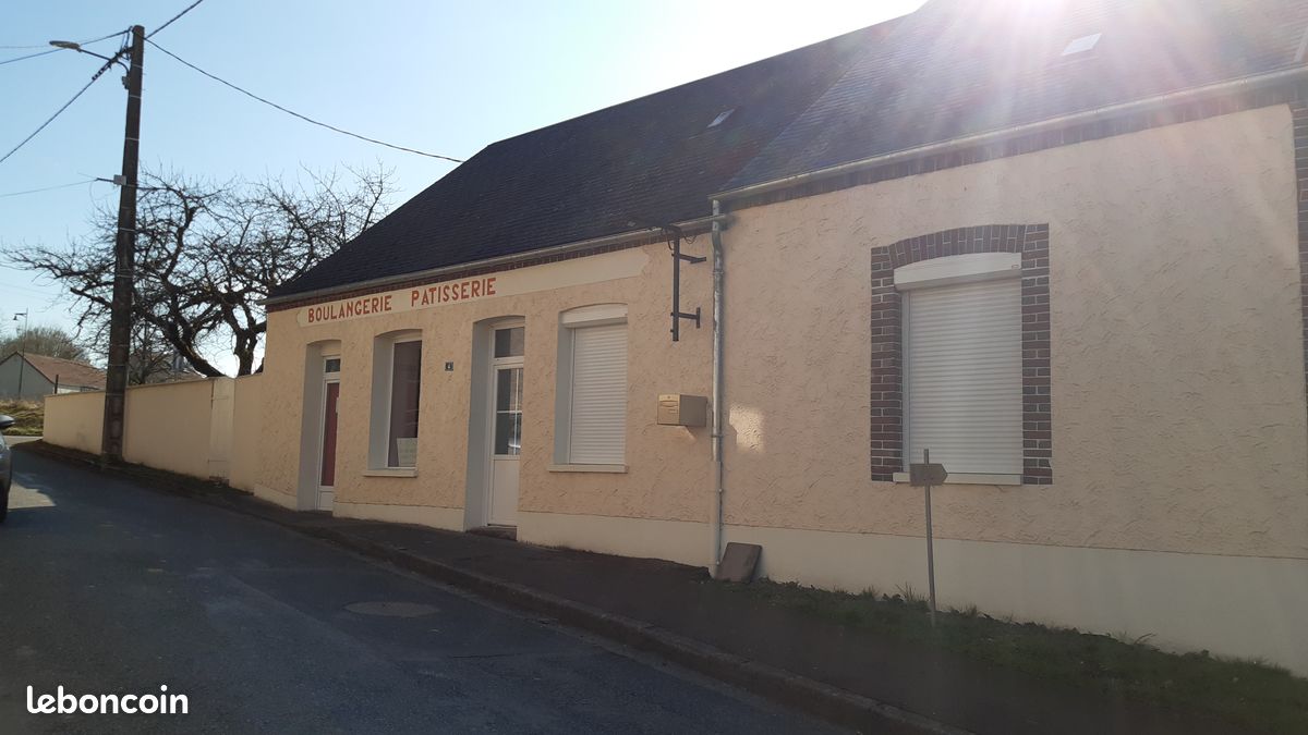Local commercial libre avec habitation - Ventes immobilières