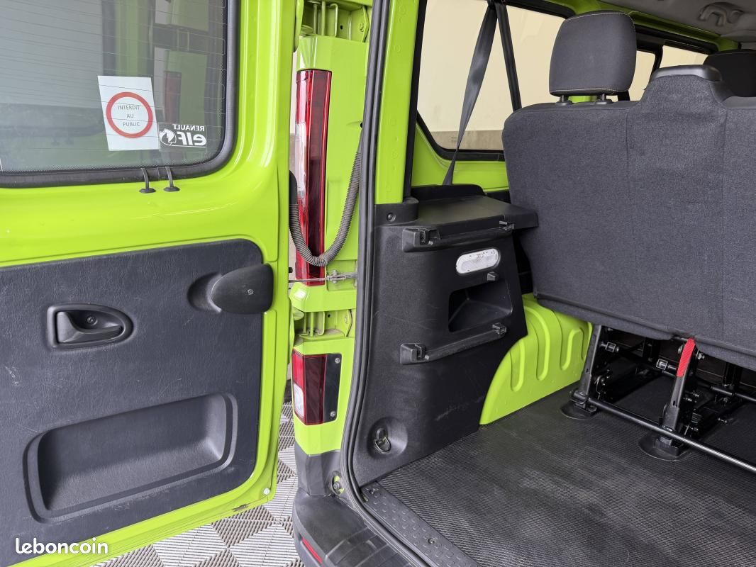 Renault Trafic 4p Combi Zen L1 Energy dCi 125 9 places / À PARTIR DE 302,05 (image 15)