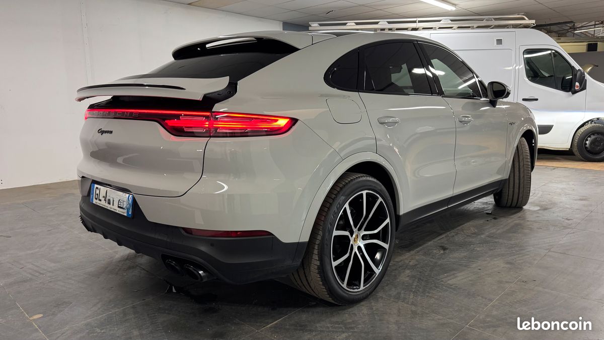 Porsche cayenne coupe 3.0 l 462 ch bva8 TVA Récupérable v6 e-hybrid platinium chrono camera carplay attelage garantie 12 mois reprise possible (image 3)