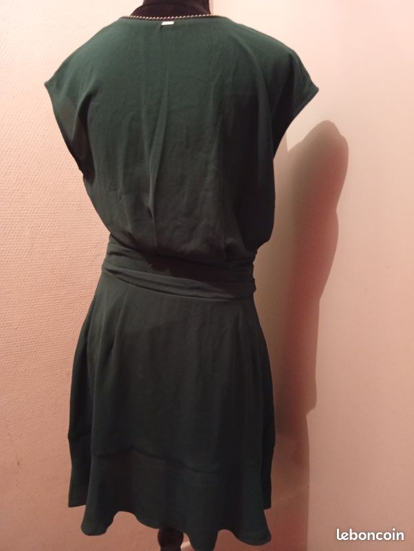 Robe vert sapin IKKS manches courtes taille 38 (image 5)