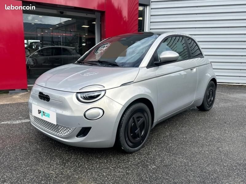 Fiat 500 e 118ch Giorgio Armani Collectors Edition MY25 (image 1)