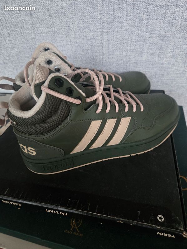 Adidas hoops 3.o mid (image 3)