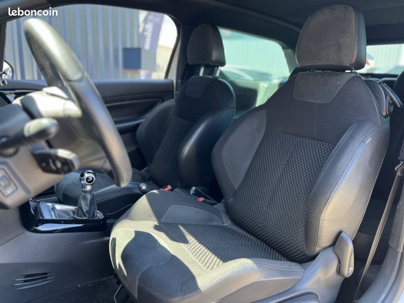 Citroen DS3 CABRIO 1.2 VTI PURETECH SO CHIC (image 26)