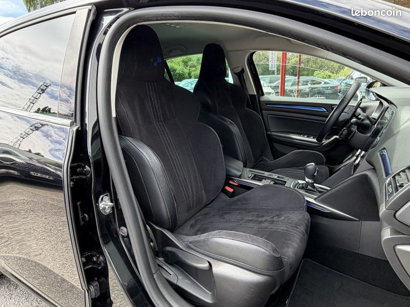 Renault MEGANE IV 1.6 DCI 165CH ENERGY GT EDC (image 8)