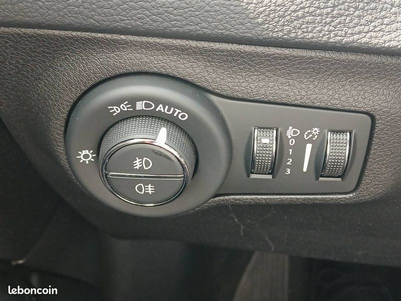 Jeep Compass 1.3 GSE T4 130ch Brooklyn Edition 4x2 (image 16)