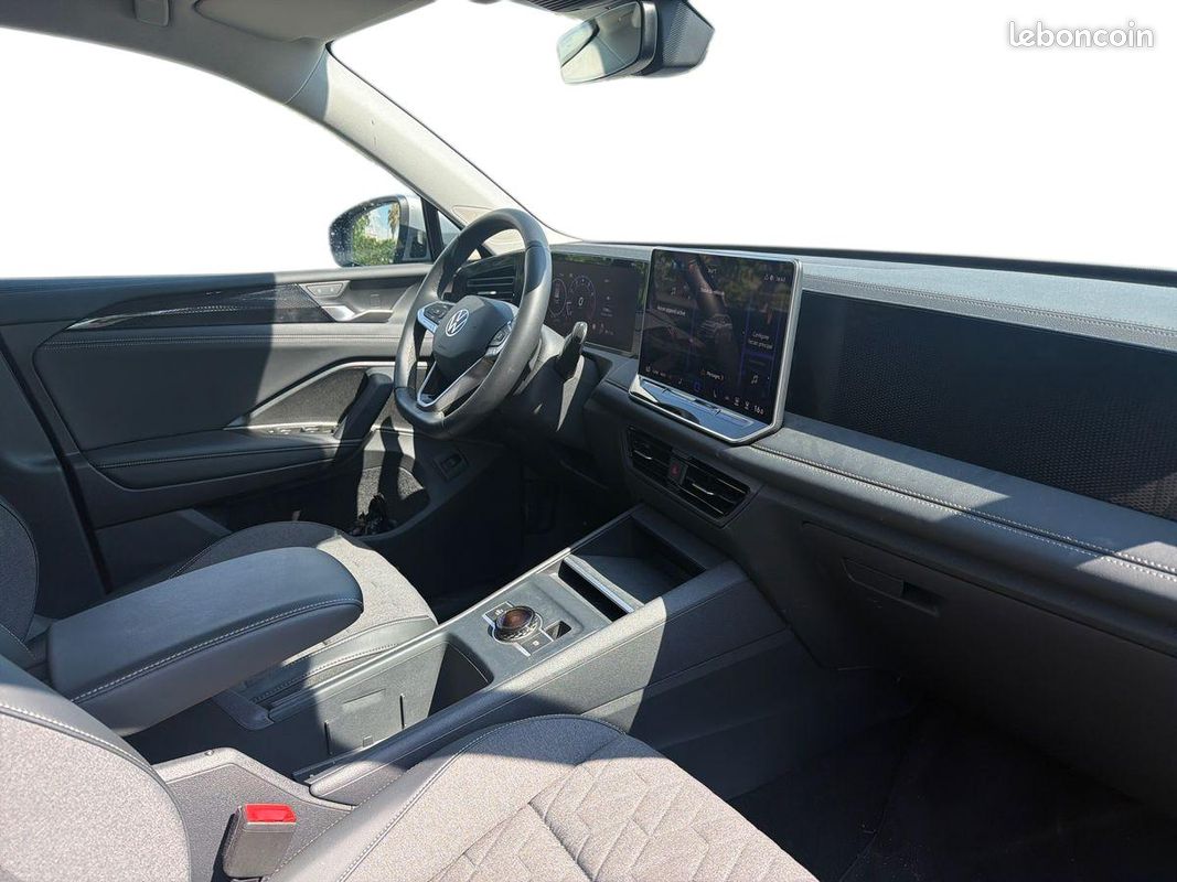 VOLKSWAGEN Tiguan 1.5 eTSI 131ch DSG7 VW Edition (image 9)