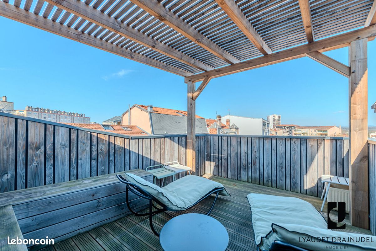 Appartement 5 pièces 133 m² · à Roanne · 133 m² · 239 000 €