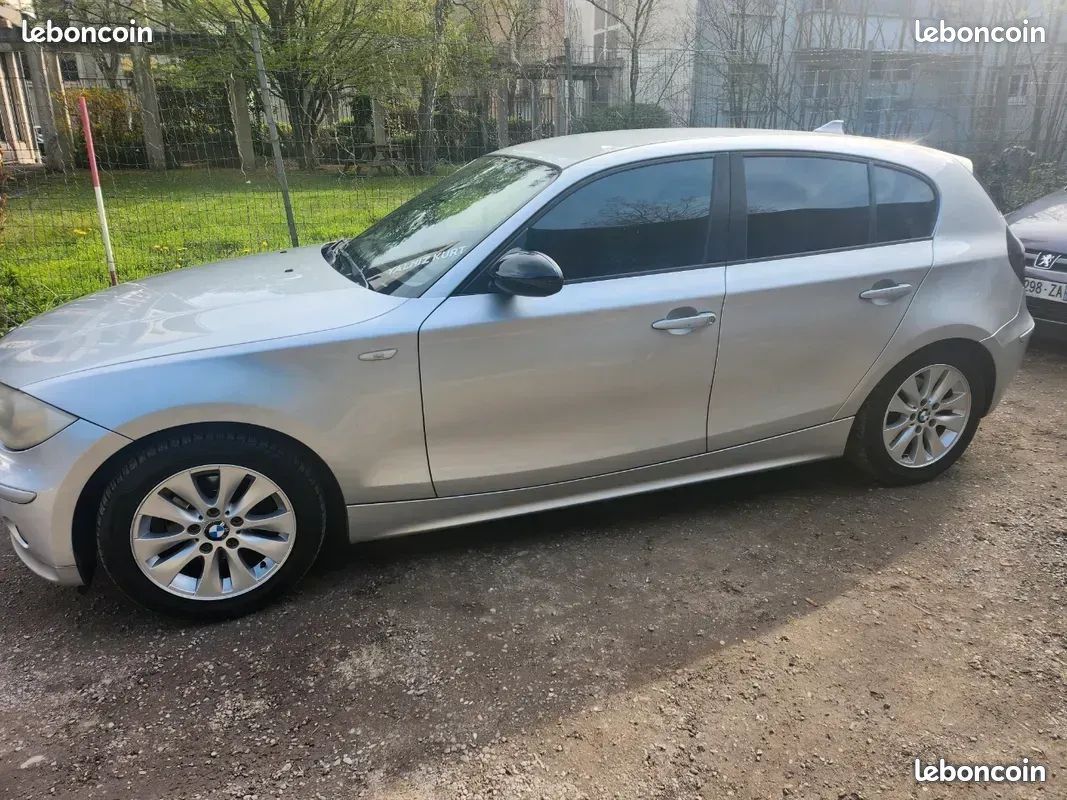 Bmw 116 Î CT OK CARTES GRIS OK 0 DÉFAUT VITRE FUMÉ 5 PORTES TBE (image 2)