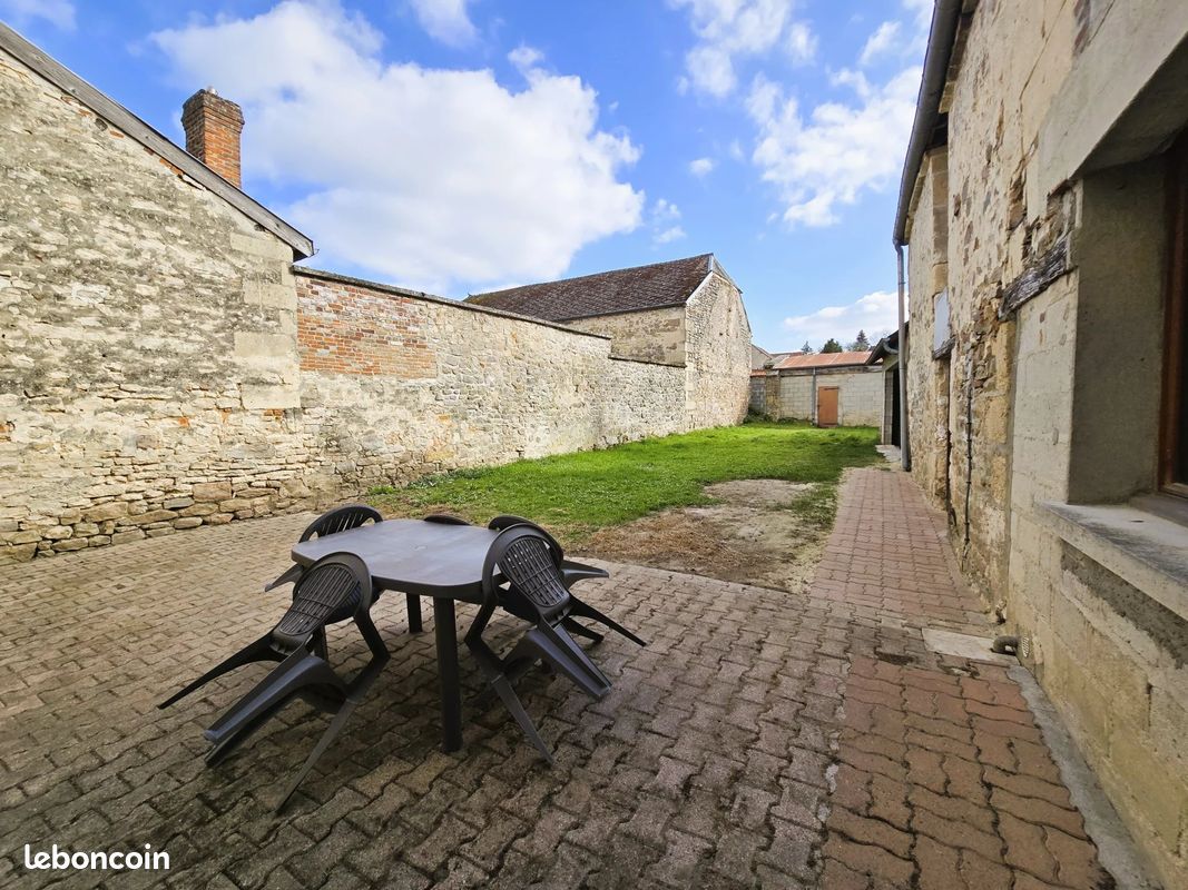 Maison 6 pièces 164 m² · à Mauregny-en-Haye · 164 m² · 112 500 €