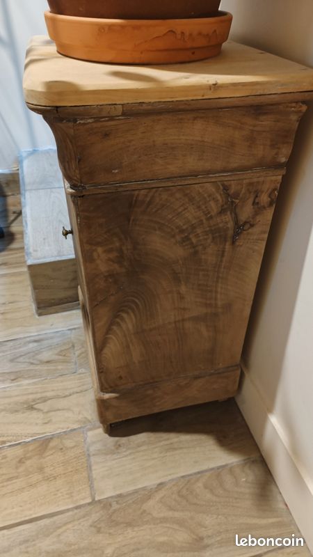 Table de chevet (image 2)