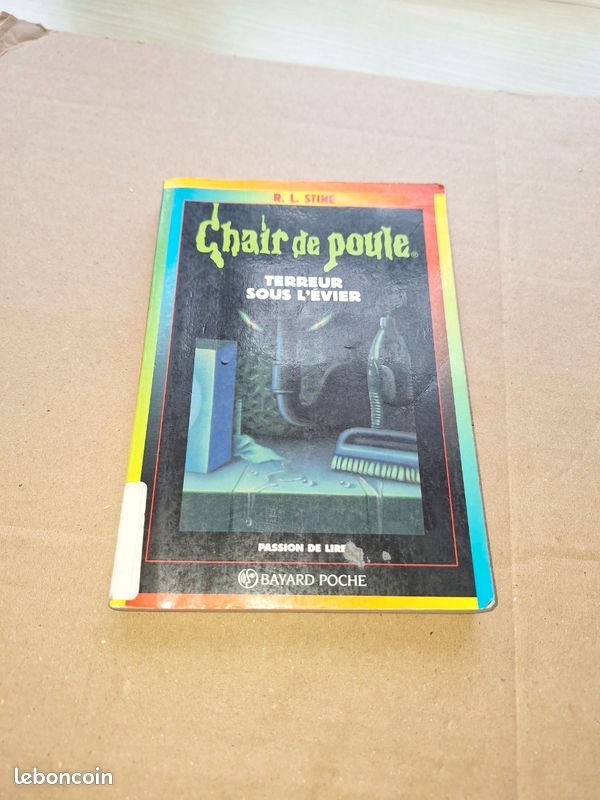 Livre Terreur sous l'évier (image 1)