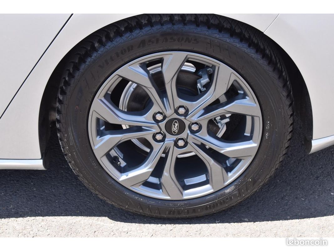 FORD FOCUS 1.5 EcoBlue 115 Powershift ST LINE X (image 32)
