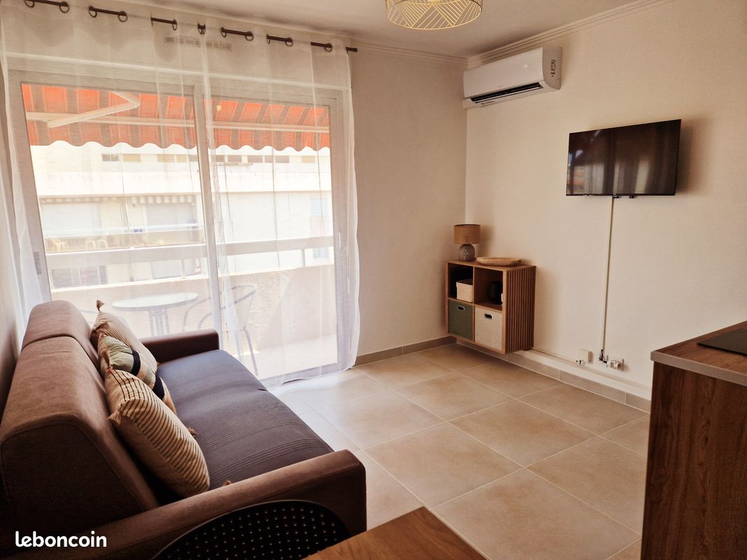 Appartement 1 pièce 18 m² · à Fréjus · 18 m² · 630 €/mois