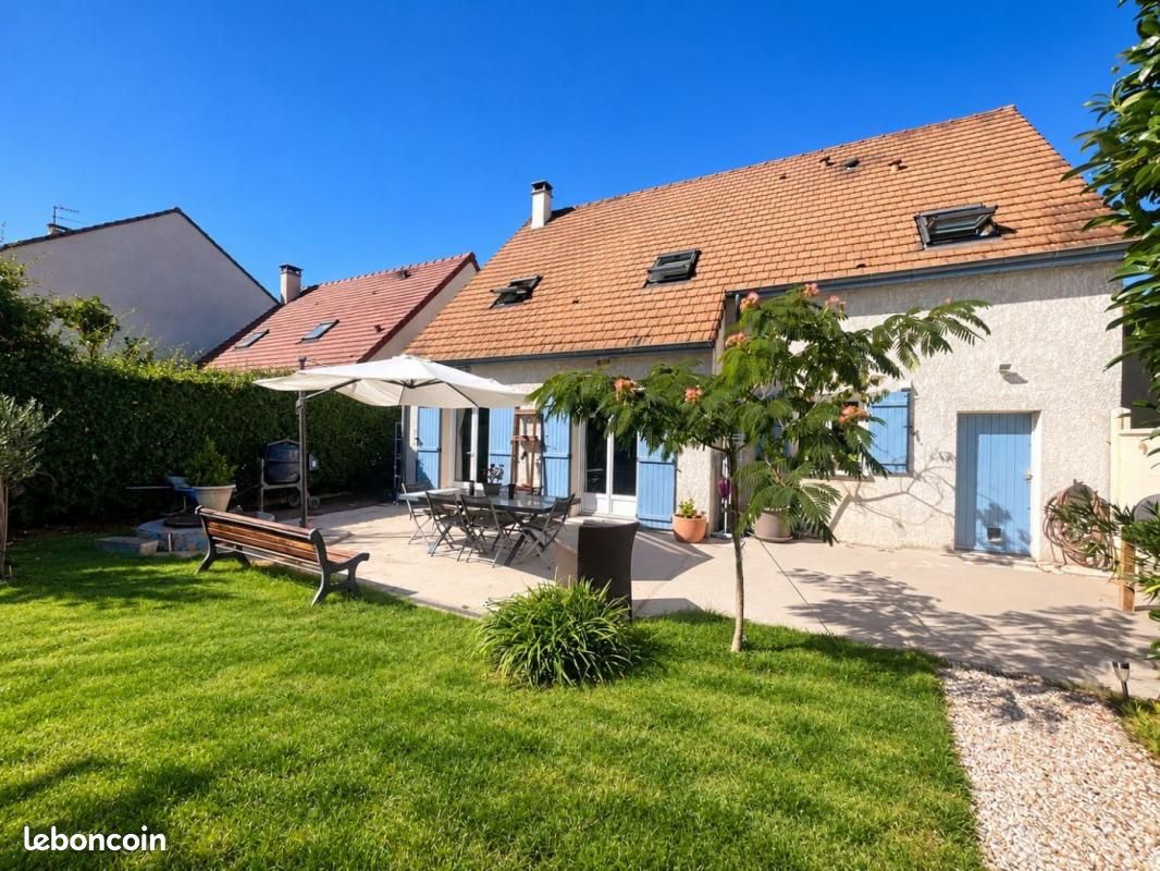 Maison 7 pièces 137 m² · à Brunoy · 137 m² · 490 000 €
