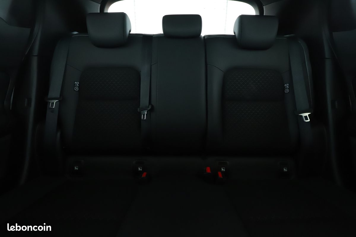 Nissan Juke 1.6 Hybrid N-Connecta 143 ch (image 9)