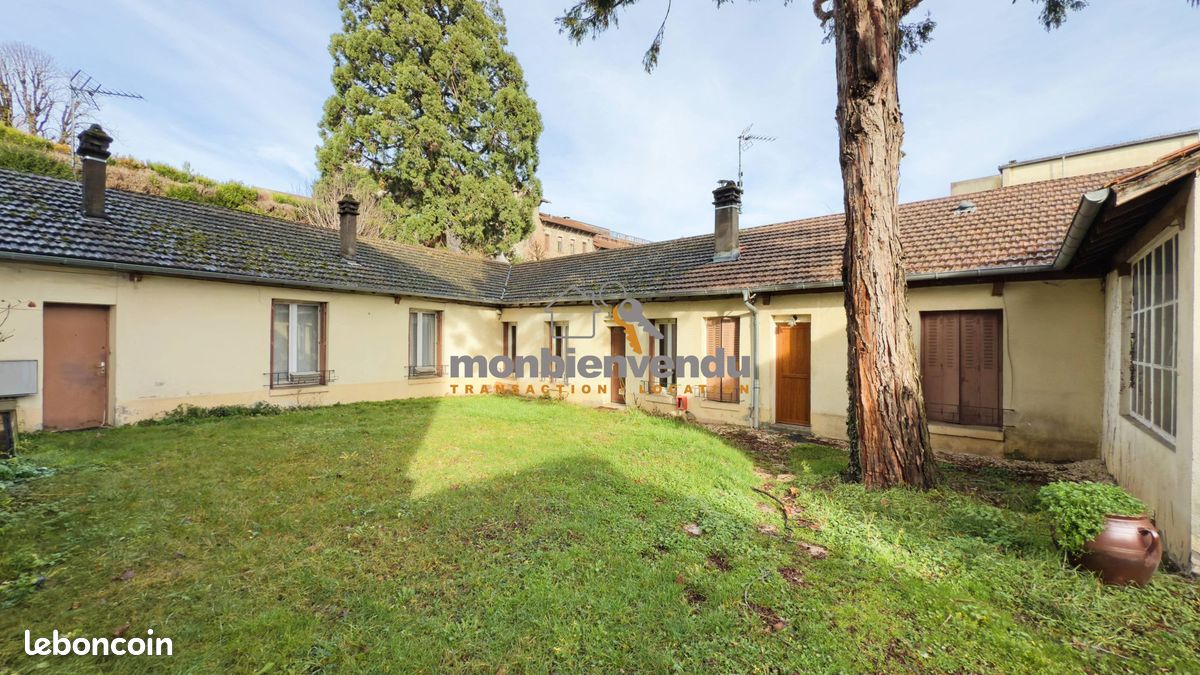 Appartement 2 pièces 40 m² · à Aurillac · 40 m² · 65 000 €