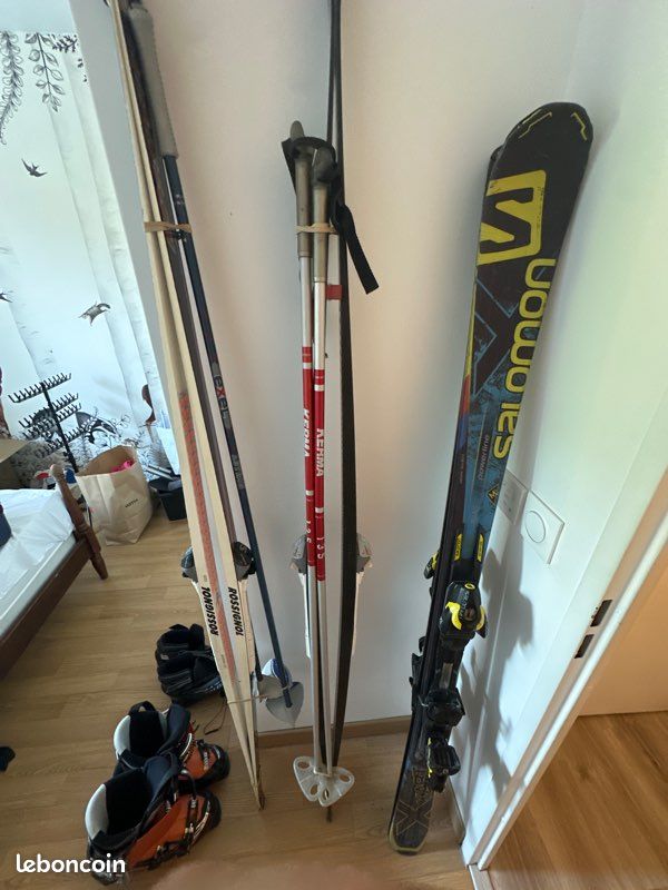 matriel de ski salomon MISSION RS 880 Black - Chaussures d'occasion sandwich construction is built to provide you with better edge grip at every turn and their woodcore construction deliver optimum stability and rebound even at speed Matriel ski alpin et ski