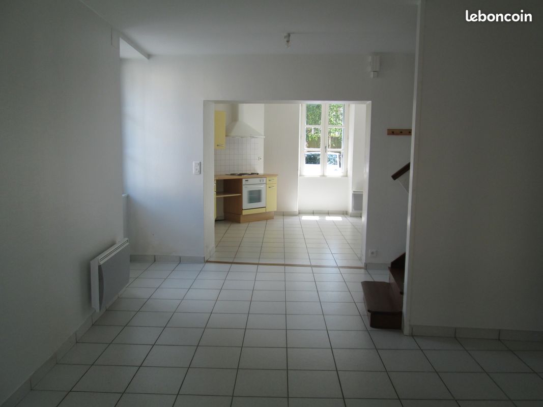 Maison 3 pièces 87 m² · à Montaigu-Vendée · 87 m² · 635 €