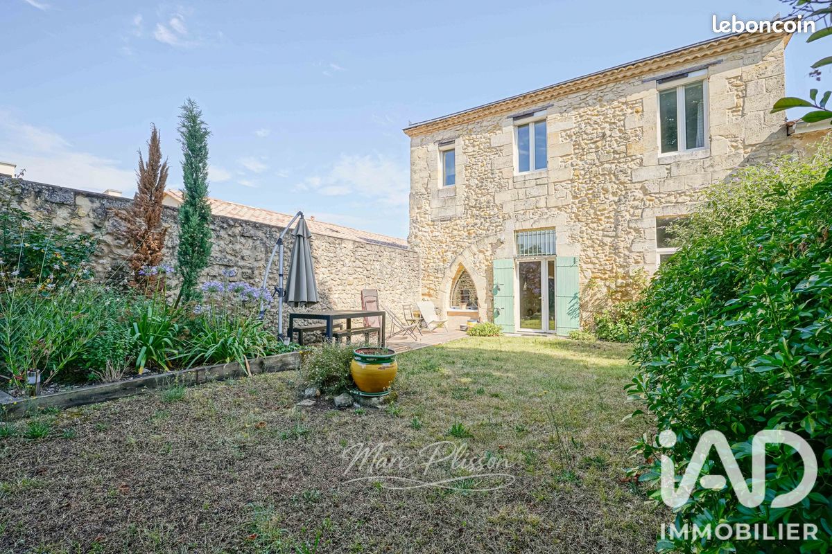 Maison 6 pièces 143 m² · à Lamarque · 143 m² · 267 000 €