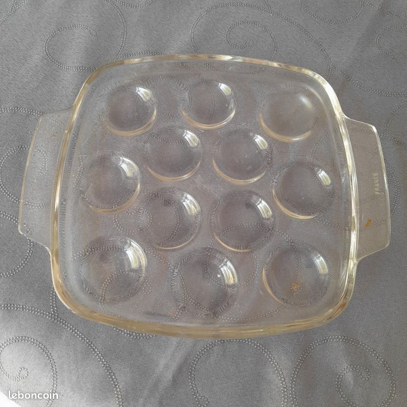 Assiette à escargots Pyrex France (image 1)