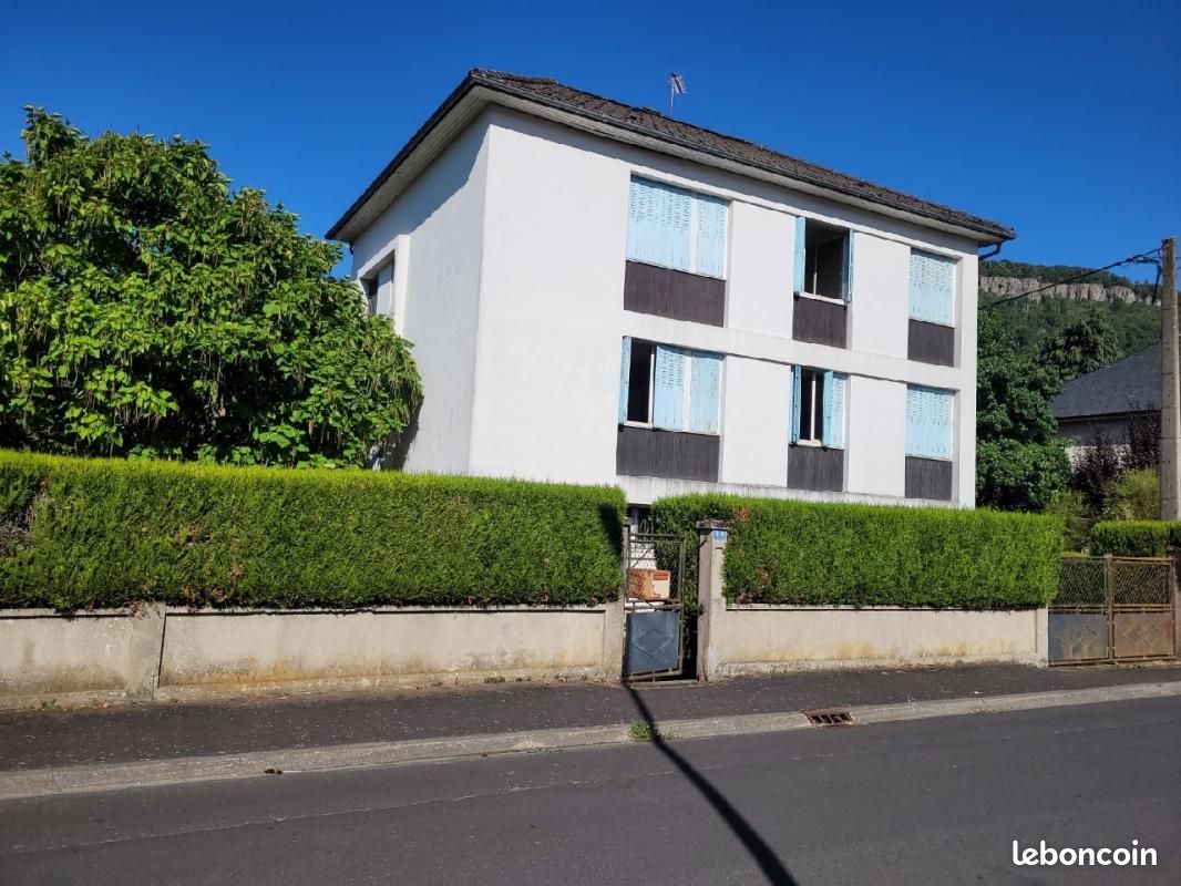 Maison 8 pièces 152 m² · à Bort-les-Orgues · 152 m² · 90 000 €
