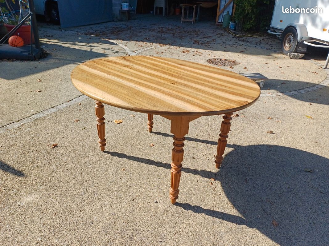 Table ronde bois (image 3)