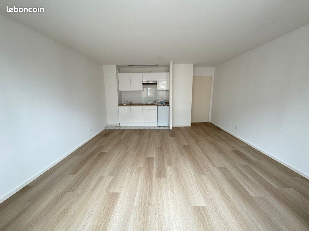 Appartement 1 pièce 31 m² · à La Madeleine · 31 m² · 594 €/mois