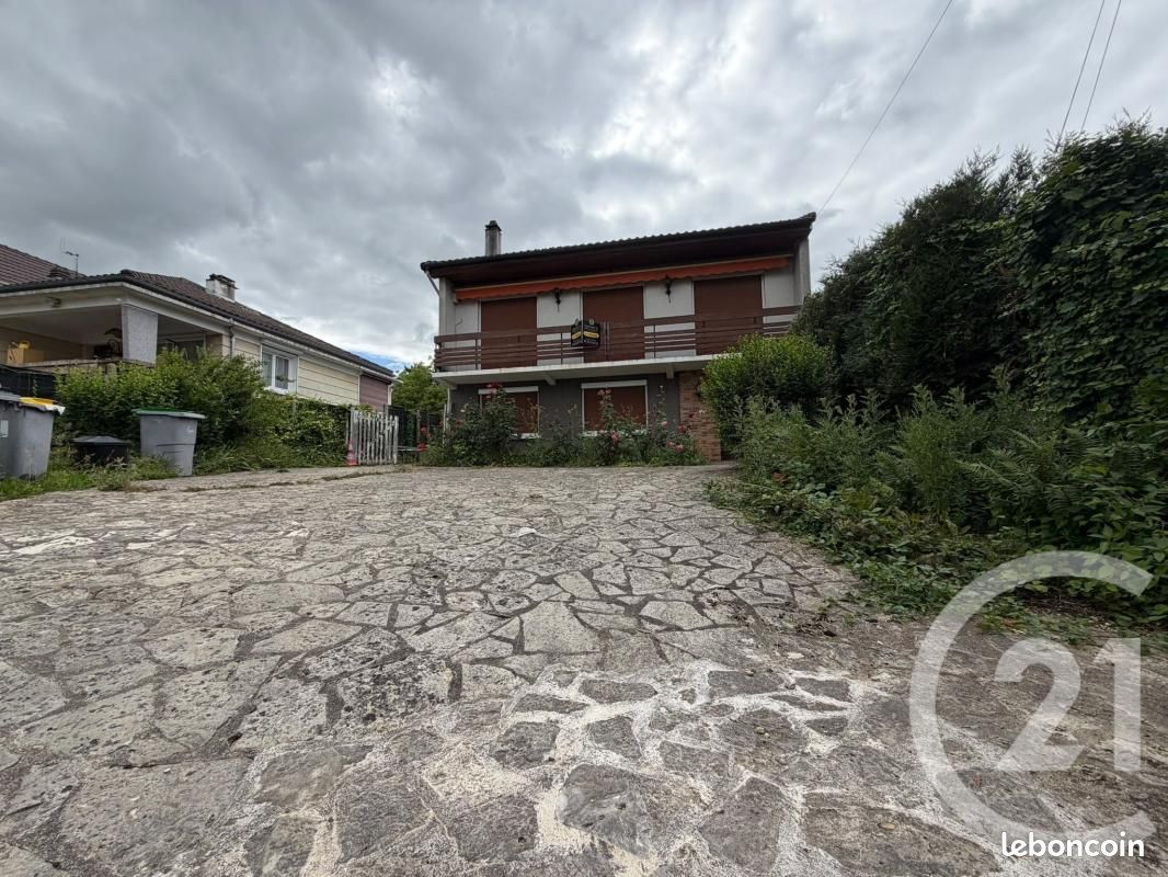 Maison 6 pièces 177 m² · à Sarcelles · 177 m² · 378 000 €