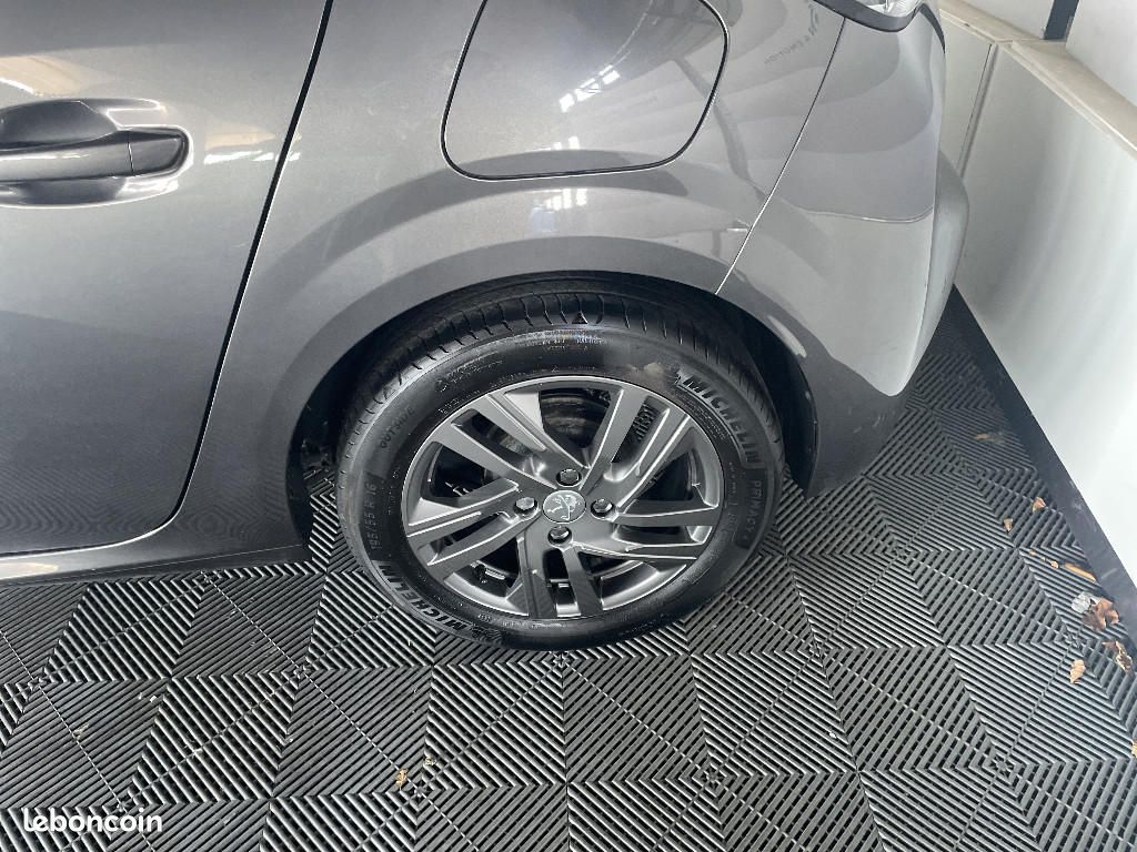 Peugeot 208 PURETECH 100 S&S BVM6 STYLE (image 23)
