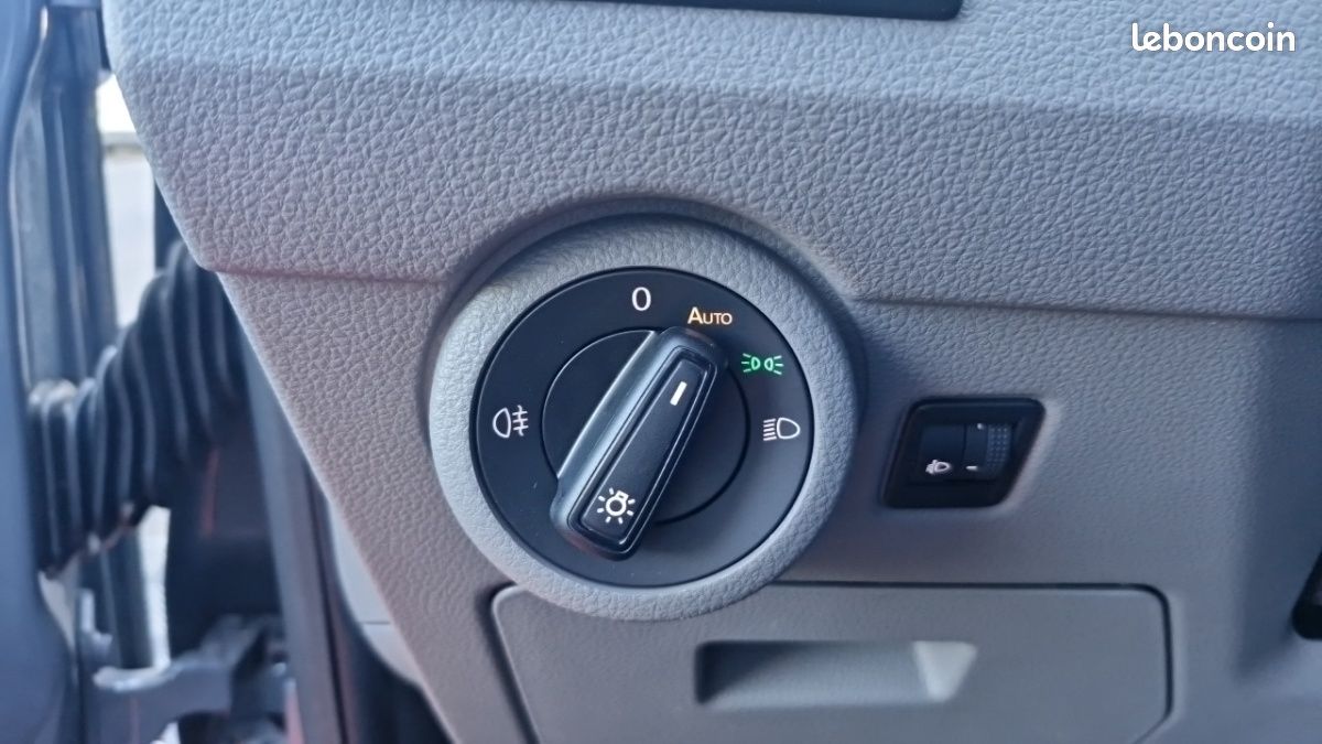 Volkswagen Transporter L1H1 2.0 TDI 150 BVM6 BUSINESS (image 17)