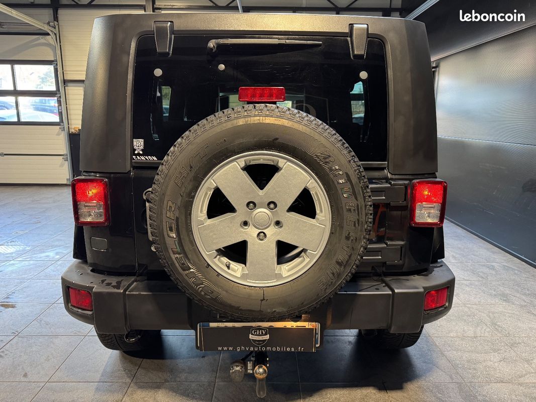 Jeep Wrangler UNLIMITED SAHARA 2,8L CRD 177Ch 4X4 5 PORTES (image 4)